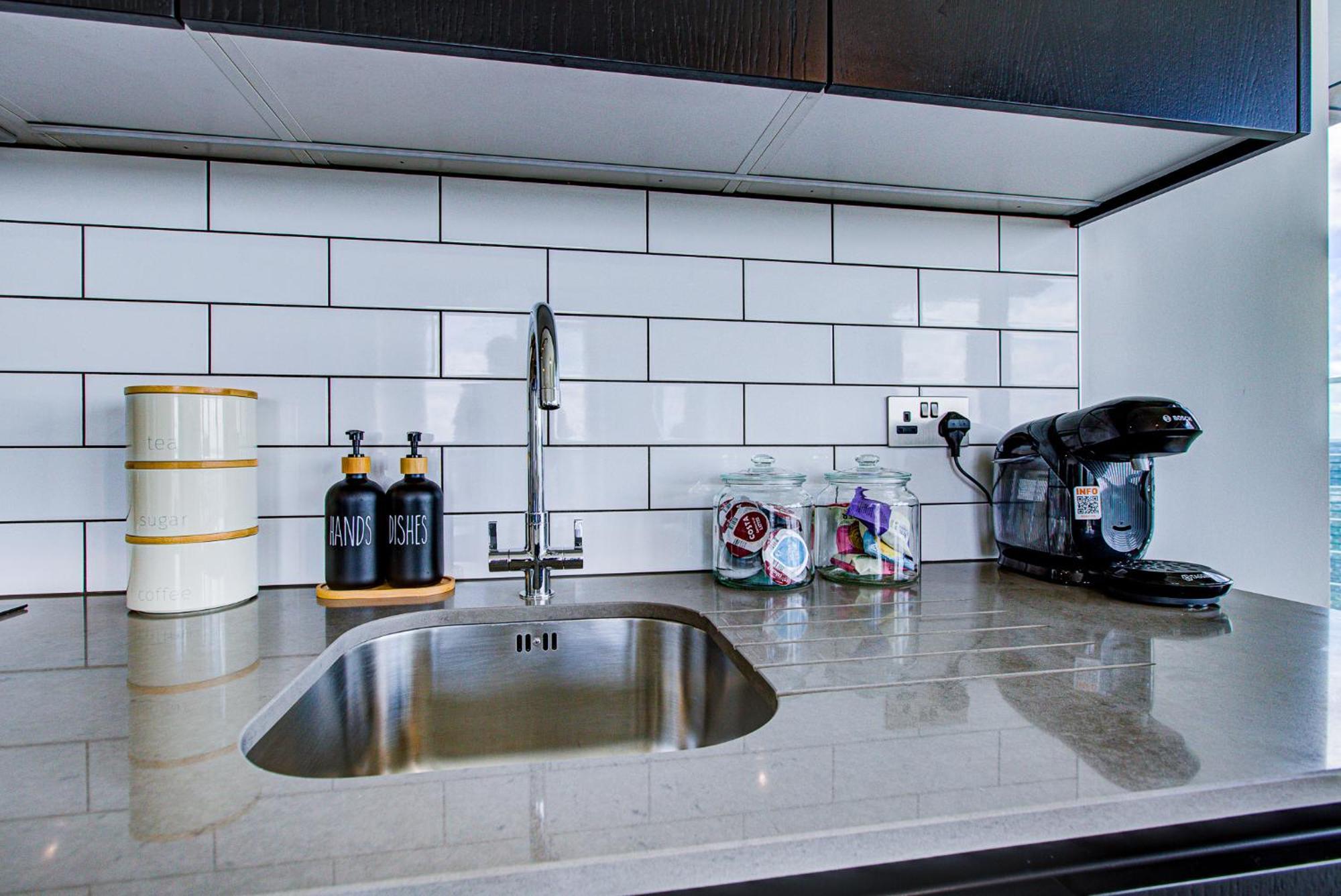 Apartament Legacy Punks By Artsy *